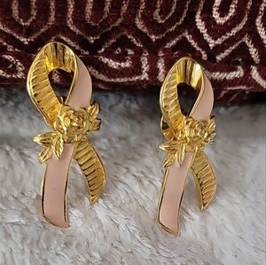 Avon Fashion Gold and Pink Breast Awareness Ribbon Pin Brooch Lapel